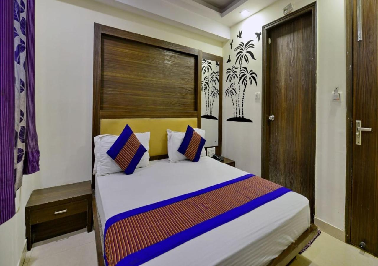 Hotel Perfect Spot- Main Bazar - Walking Metro Station New Delhi Bagian luar foto